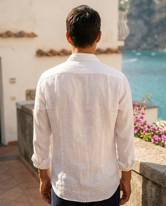 オールドマネー リネンシャツ AMALFI ホワイト 着用イメージ 背面 アマルフィ海岸